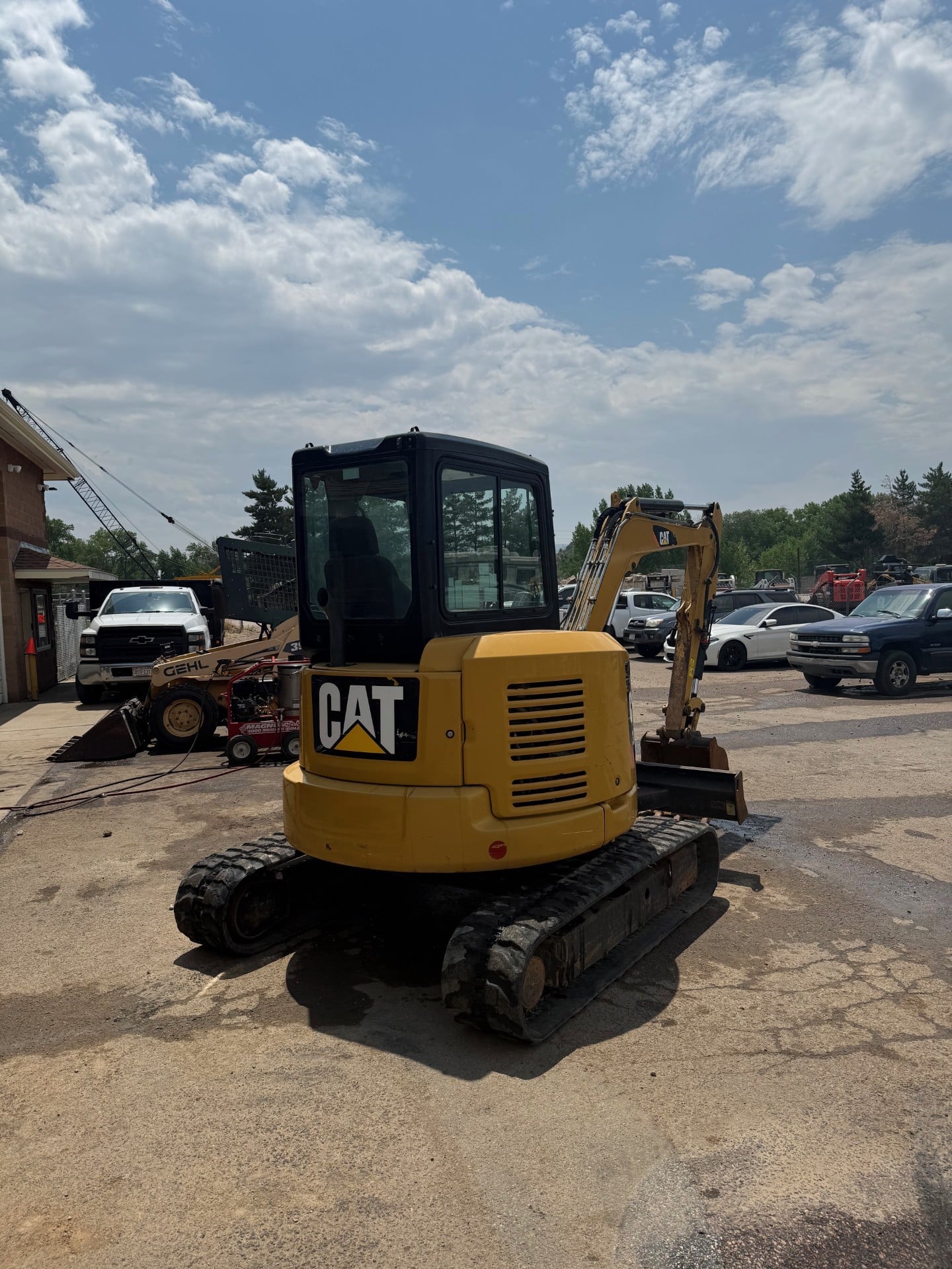 185D